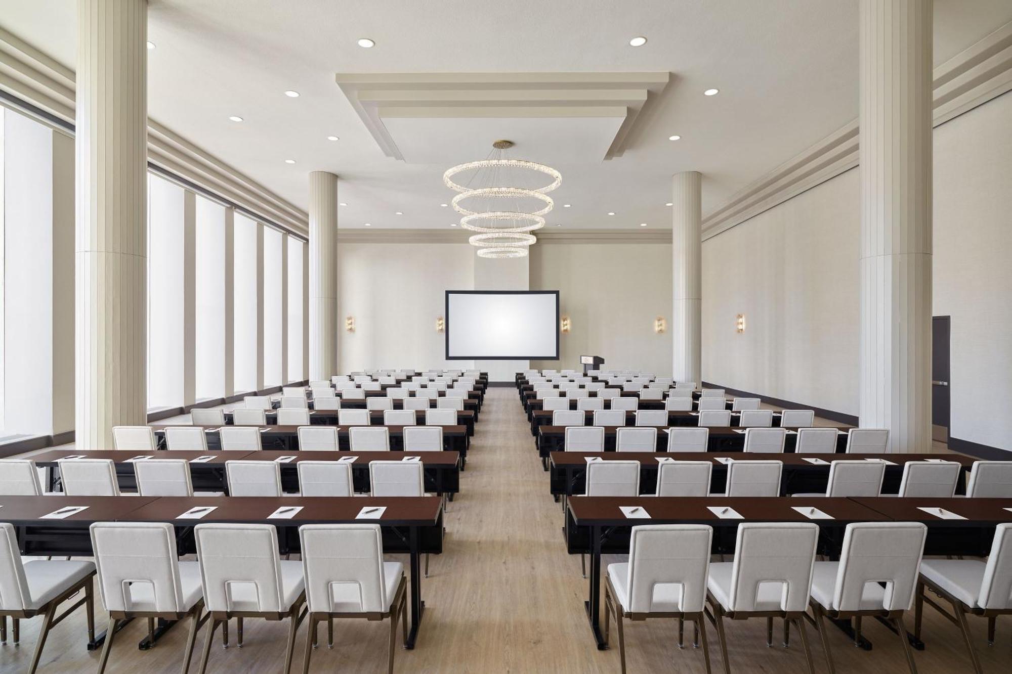 Sheraton Denver Downtown Hotel Екстериор снимка