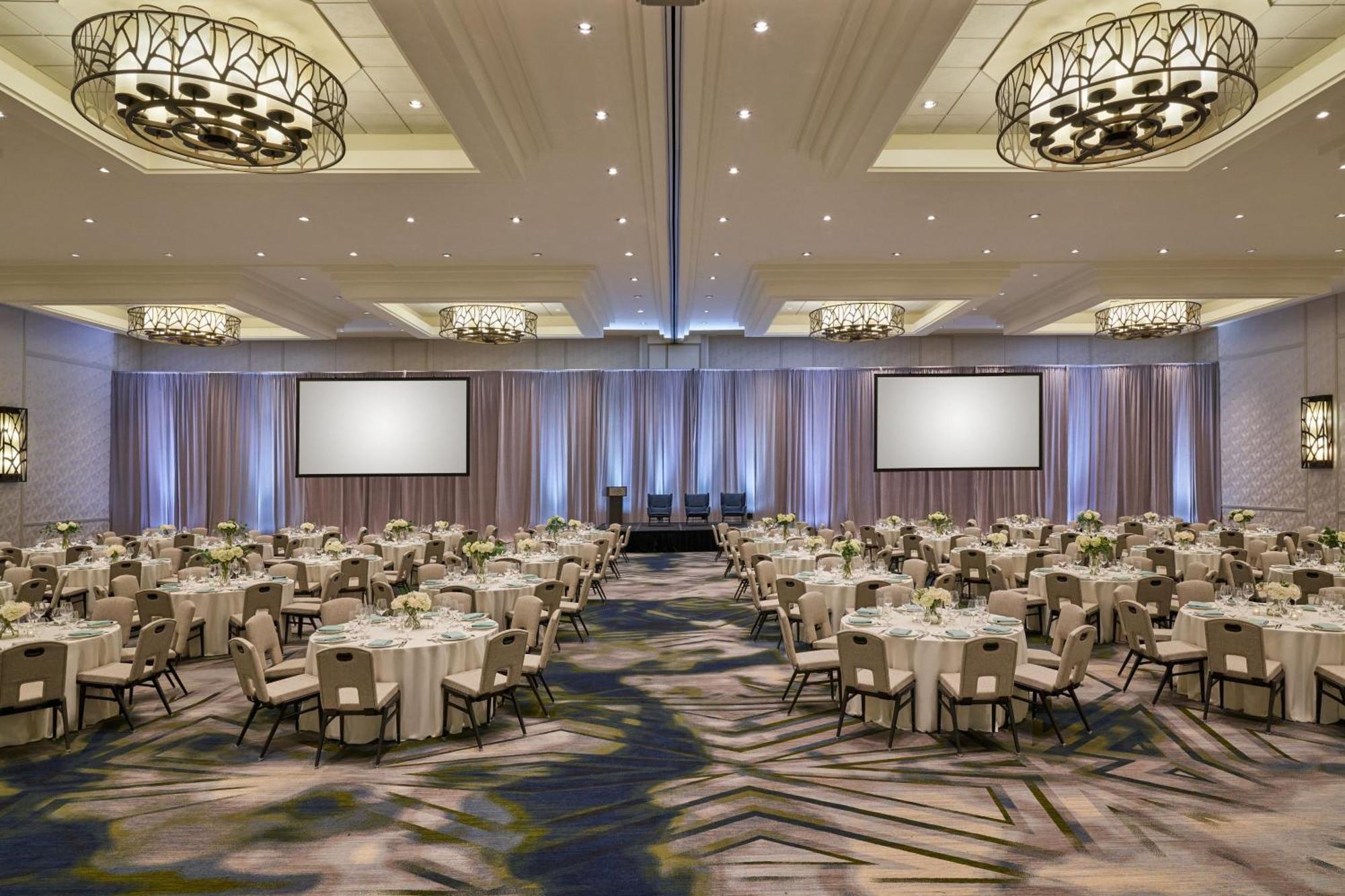Sheraton Denver Downtown Hotel Екстериор снимка